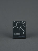 BLACKBIRD Targa Incense Räucherkegel | Duftnoten - Guajakholz, Teak, Oud, Copaiba-Balsam, Weihrauch, Zedernholz, schwarzer Pfeffer, Muskatnuss, Choya Loban, Nagarmotha, Sandelholz, Rauch, Myrrhe und Vetiver - rauchig, holziger Raumduft | 20 Kegel in schwarzer Metalldose | Shop Online | Blackbird bei BFORM