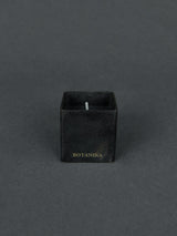 MAD et LEN | Duftkerze Botanika - Black Block Mini - 120g black wax | Shop Online | BADINFORM