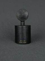 Mad et Len | Duftkerze Terre Noire - Bougie Totem 300g - black wax | Shop Online | BADINFORM